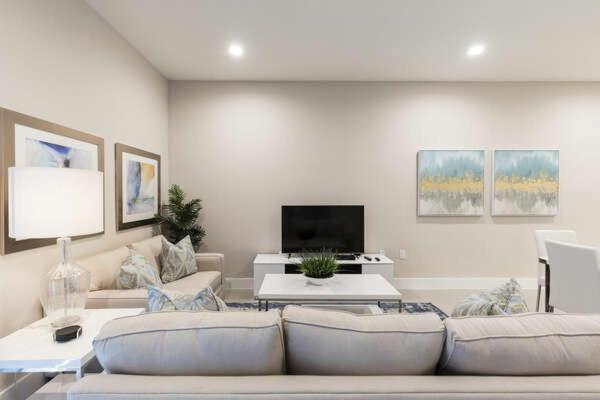4 Bedroom 4 Ba Luxury Villa 5Min To Disneyworld 1804Ft² Free Gym ออร์ลันโด ภายนอก รูปภาพ